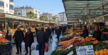 Ein Samstag auf den Basaren von Alanya: Wie wir unsere Taschen für nur 10 Euro gefüllt haben!