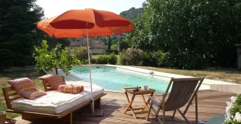 Преимущества при покупке садового домика