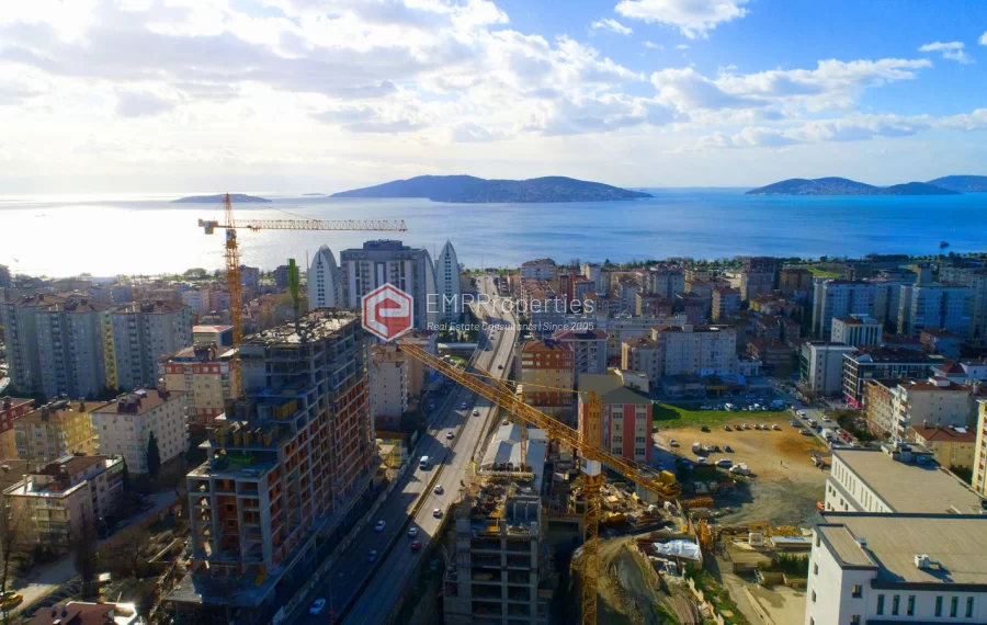 Ultra luxury apartments for sale in Kartal with a view of the Islands