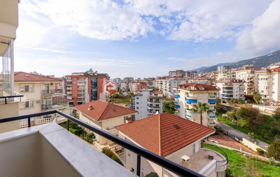 Eleganz 3 Zimmer und renovierte Wohnung zum Verkauf in Cikcilli