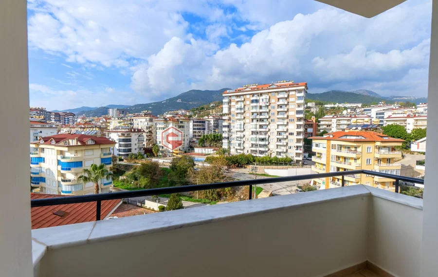 Eleganz 3 Zimmer und renovierte Wohnung zum Verkauf in Cikcilli