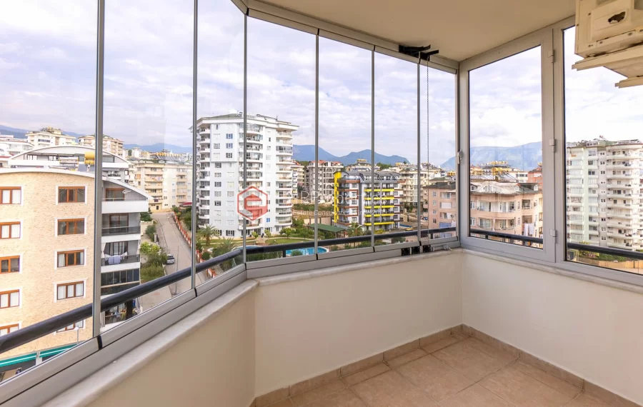 Eleganz 3 Zimmer und renovierte Wohnung zum Verkauf in Cikcilli