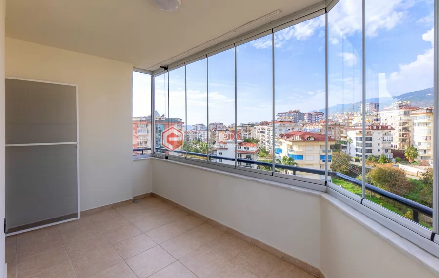 Eleganz 3 Zimmer und renovierte Wohnung zum Verkauf in Cikcilli