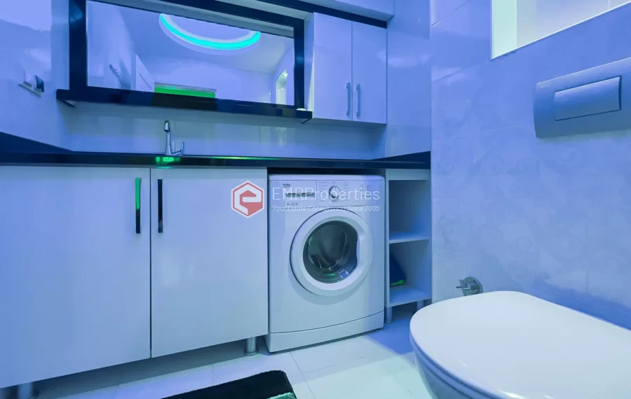 Prodaje se moderan jednosoban stan u pristojnom kompleksu