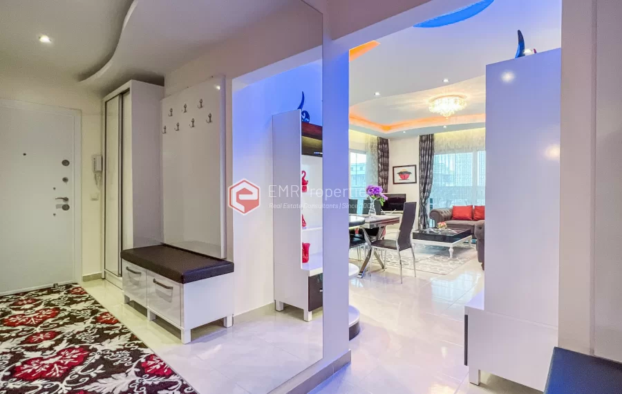 Prodaje se moderan jednosoban stan u pristojnom kompleksu