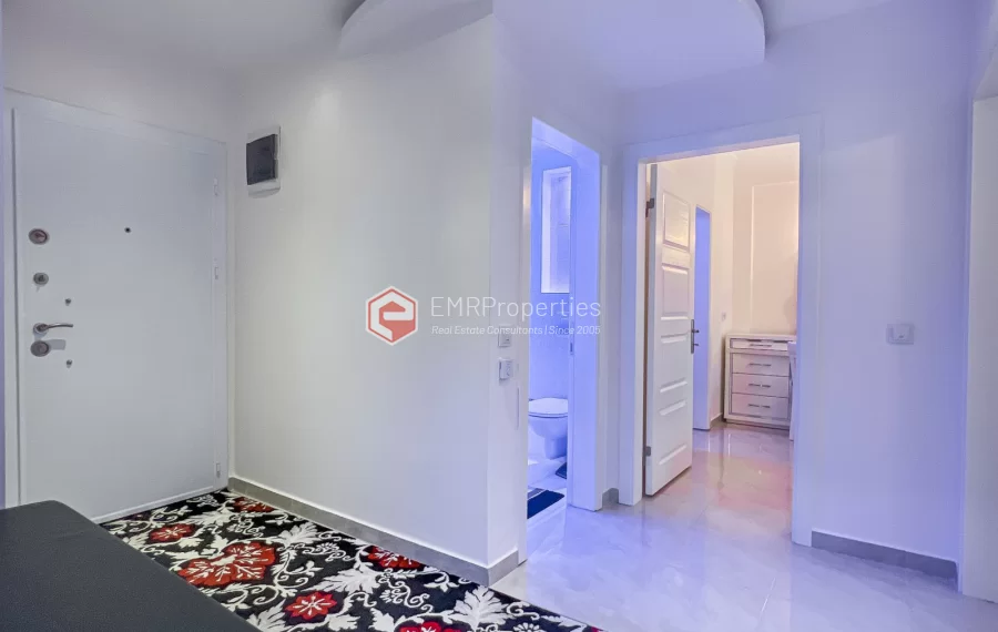 Prodaje se moderan jednosoban stan u pristojnom kompleksu