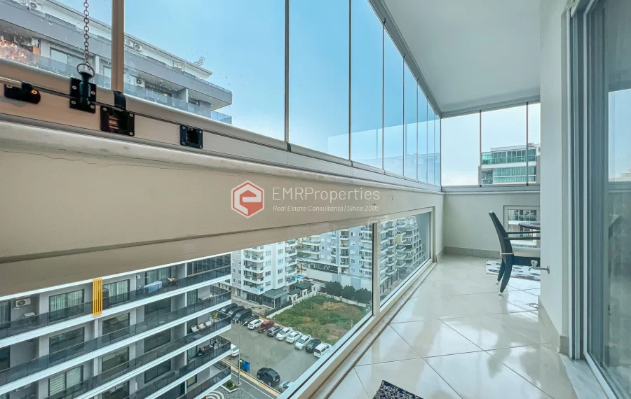 Prodaje se moderan jednosoban stan u pristojnom kompleksu