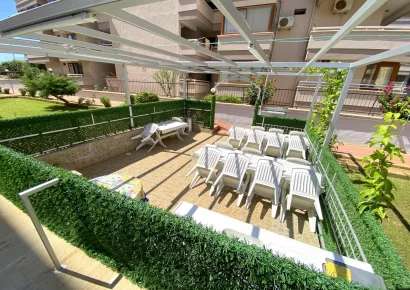 Iznajmljuje se namjesten dvosoban stan uz more u Mahmutlaru