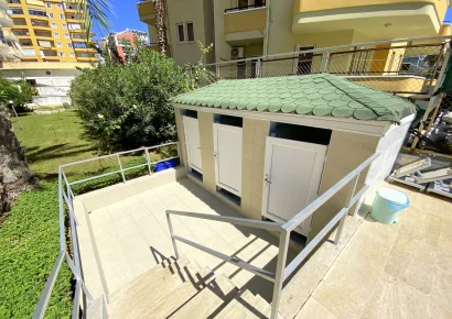 Iznajmljuje se namjesten dvosoban stan uz more u Mahmutlaru