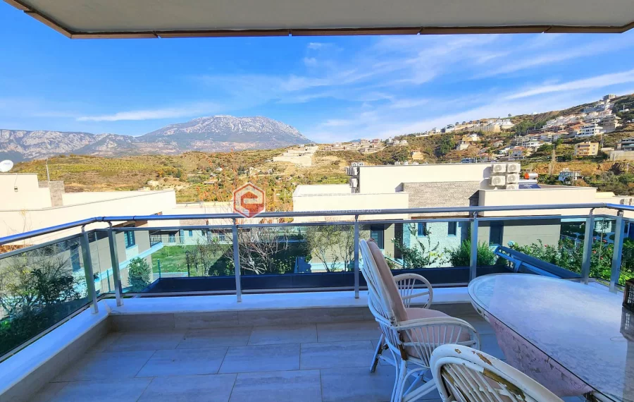 Panoramic view villa with smart home feature for sale in Kargicak