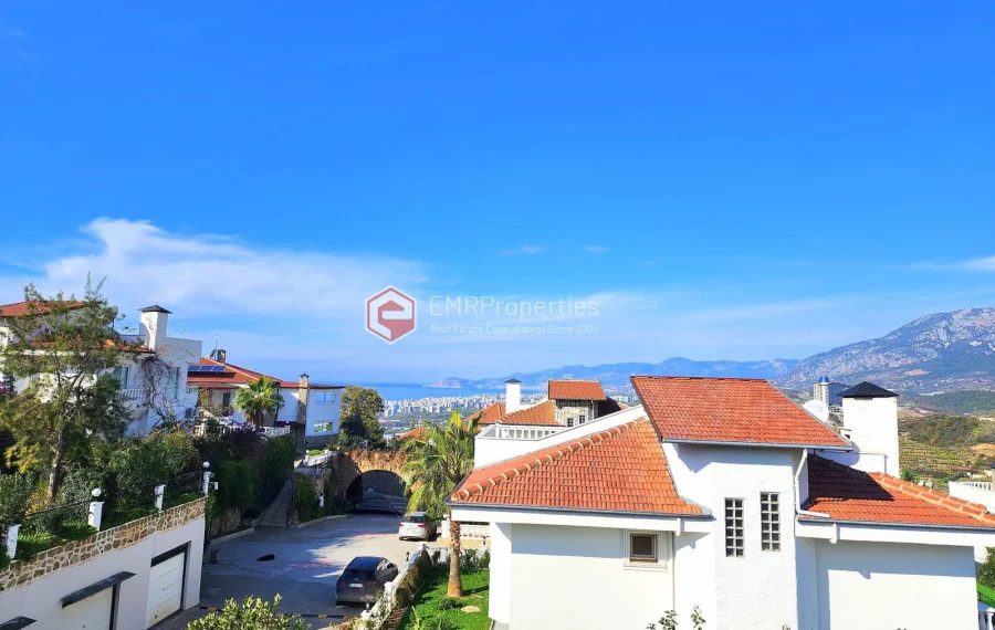 Panoramic view villa with smart home feature for sale in Kargicak