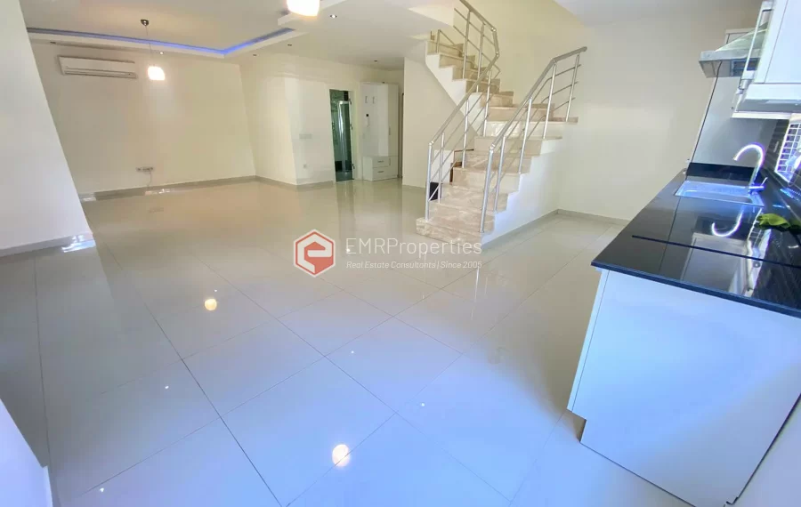  Peaceful garden duplex for sale in a secure residential complex in Kestel