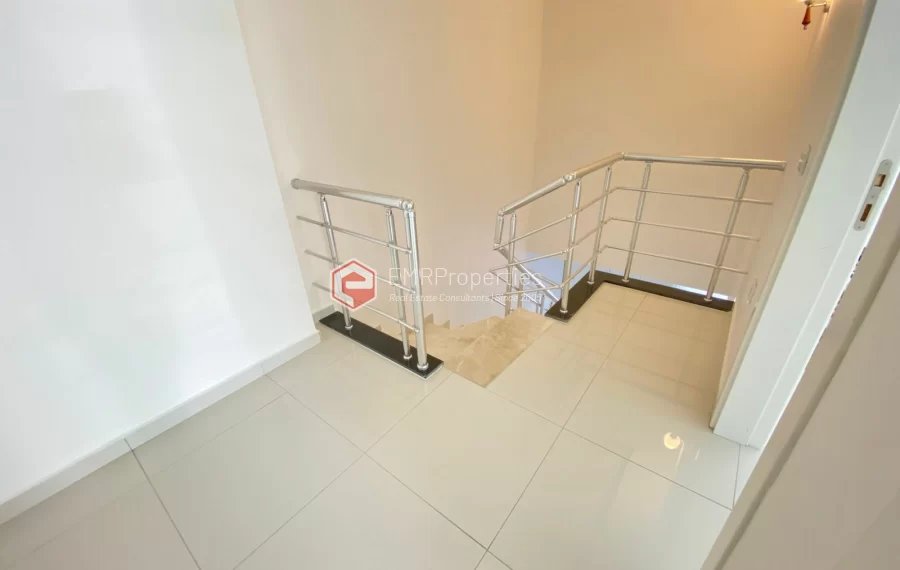  Peaceful garden duplex for sale in a secure residential complex in Kestel