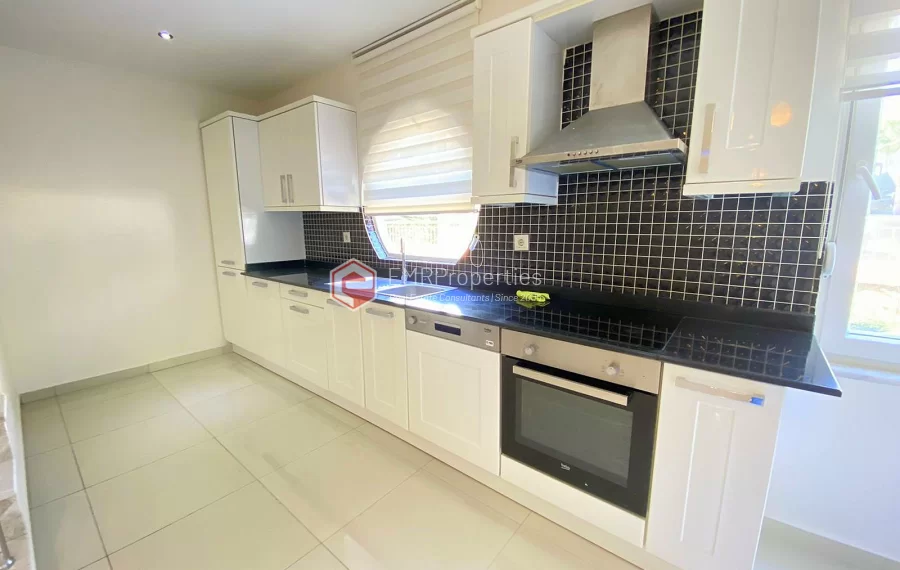  Peaceful garden duplex for sale in a secure residential complex in Kestel