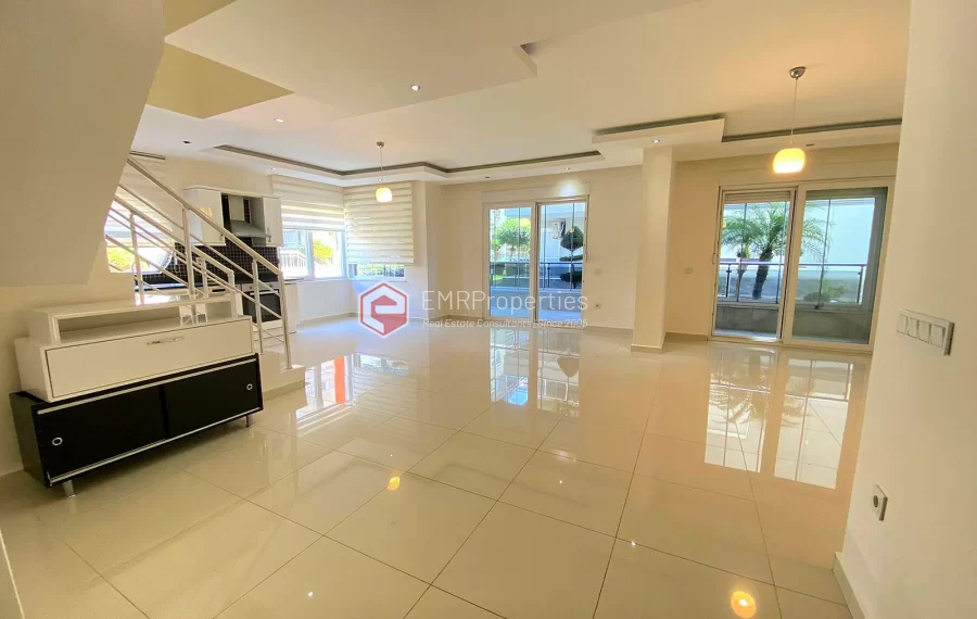  Peaceful garden duplex for sale in a secure residential complex in Kestel