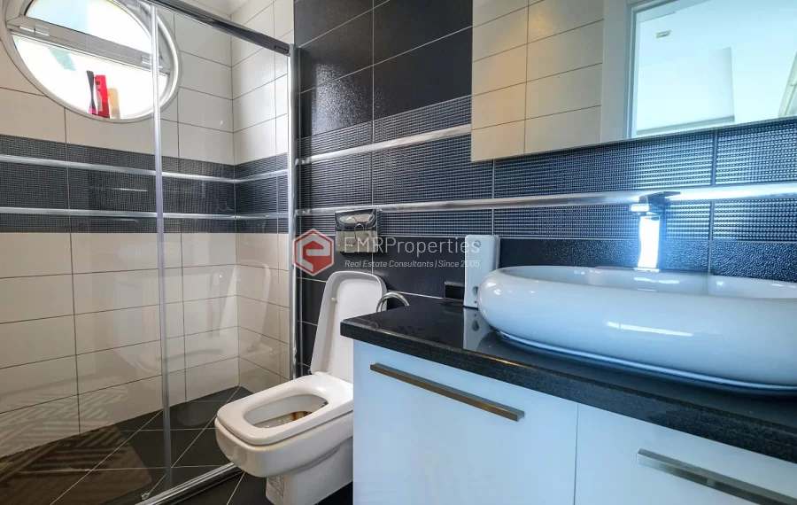 Ekskluzivna dupleks vila sa panoramskim pogledom koji oduzima dah na prodaju u Tepe