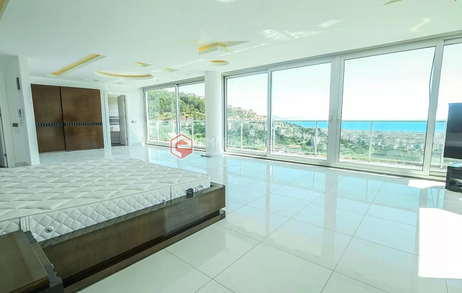 Ekskluzivna dupleks vila sa panoramskim pogledom koji oduzima dah na prodaju u Tepe