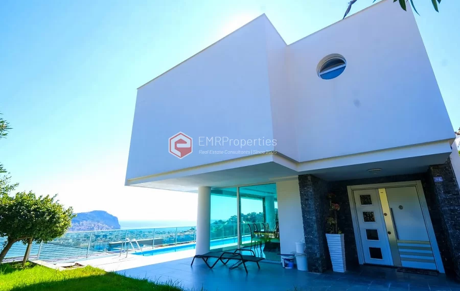 Ekskluzivna dupleks vila sa panoramskim pogledom koji oduzima dah na prodaju u Tepe