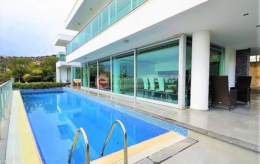 Ekskluzivna dupleks vila sa panoramskim pogledom koji oduzima dah na prodaju u Tepe