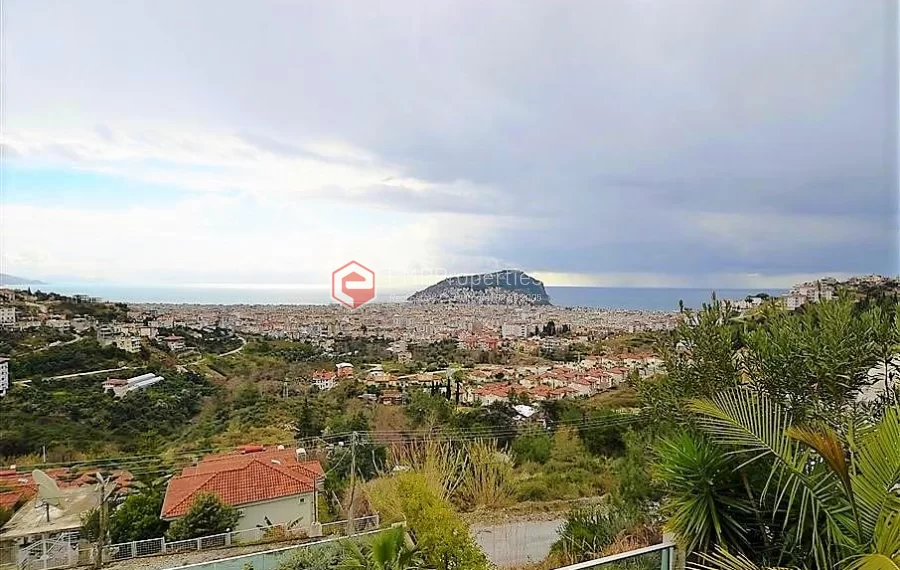 Ekskluzivna dupleks vila sa panoramskim pogledom koji oduzima dah na prodaju u Tepe