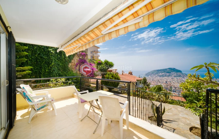  3 Zimmer mit Blick auf das Meer und die Burg zum Verkauf in Bektas