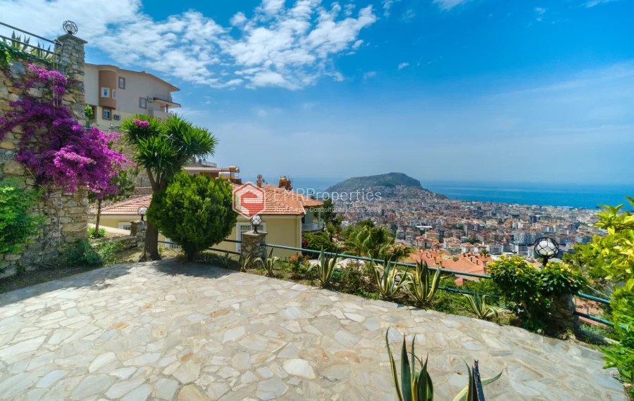  3 Zimmer mit Blick auf das Meer und die Burg zum Verkauf in Bektas