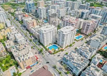 Prodaje se trosoban stan s prekrasnim pogledom na more na Mahmutlaru