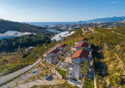 Sanjava vila sa 8 spavacih soba na prodaju u Kargicaku Alanji