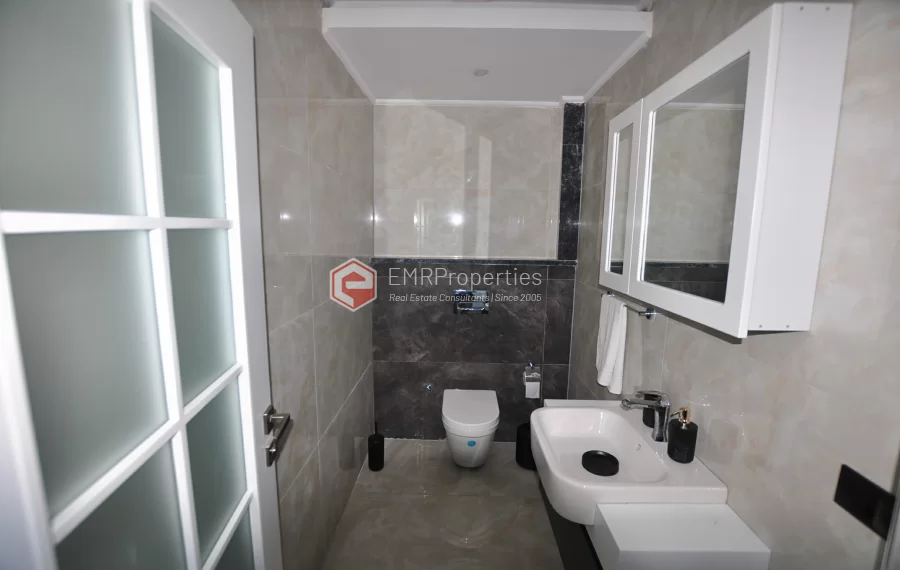 Sanjava vila sa 8 spavacih soba na prodaju u Kargicaku Alanji