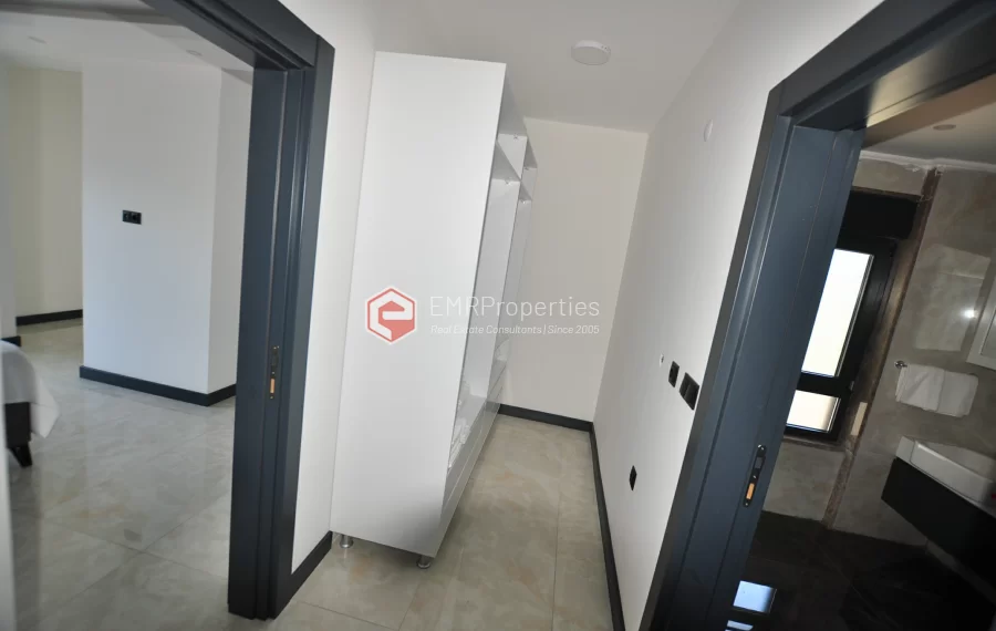 Sanjava vila sa 8 spavacih soba na prodaju u Kargicaku Alanji