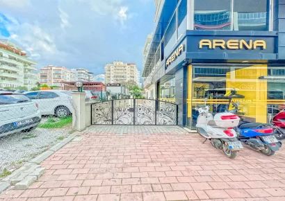 Ovaj moderan penthouse u Mahmutlaru nalazi se na pjesackoj udaljenosti od mora i pijace