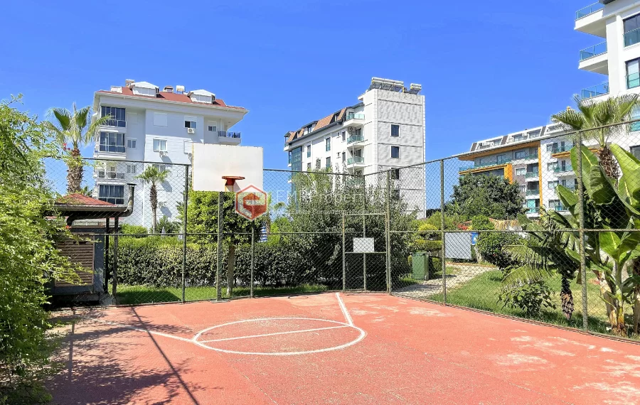 Super luksuzan penthouse sa 4 spavace sobe na prodaju u Kestelu