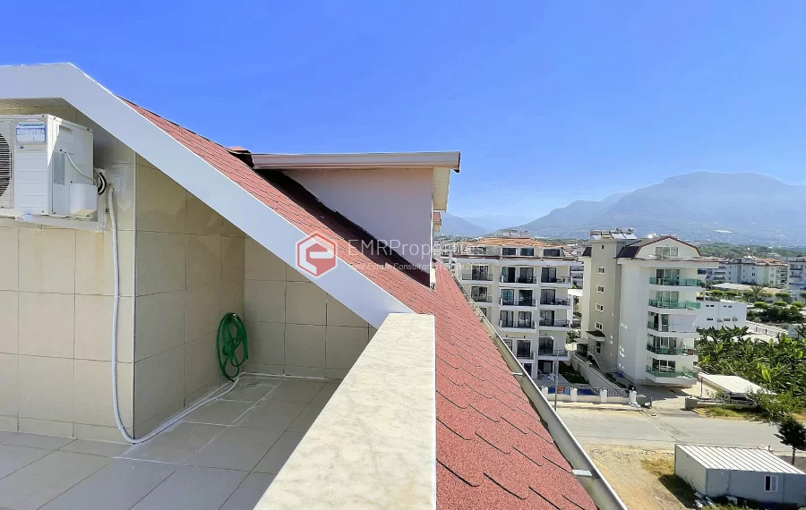 Super luksuzan penthouse sa 4 spavace sobe na prodaju u Kestelu