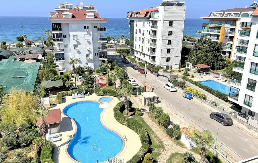 Super luksuzan penthouse sa 4 spavace sobe na prodaju u Kestelu