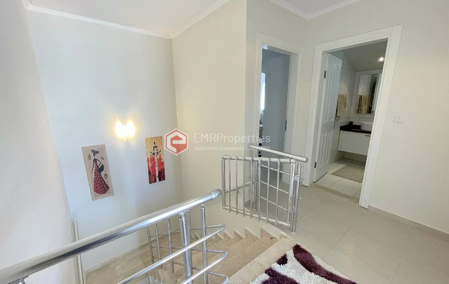 Super luksuzan penthouse sa 4 spavace sobe na prodaju u Kestelu