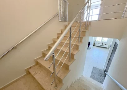 Super luksuzan penthouse sa 4 spavace sobe na prodaju u Kestelu