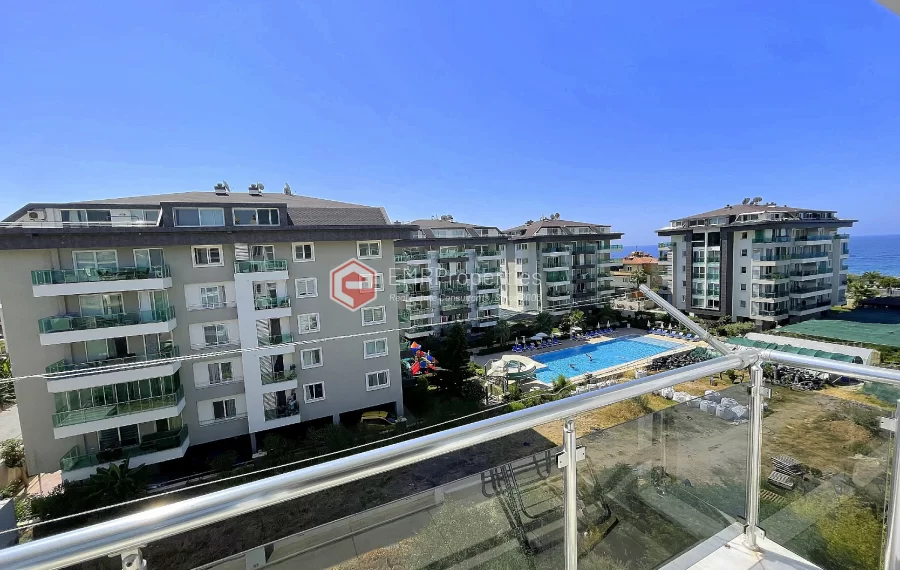 Super luksuzan penthouse sa 4 spavace sobe na prodaju u Kestelu