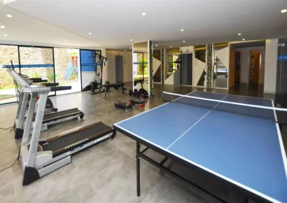 Stan na 5 spratu ima povrsinu od 115 kvadratnih metara