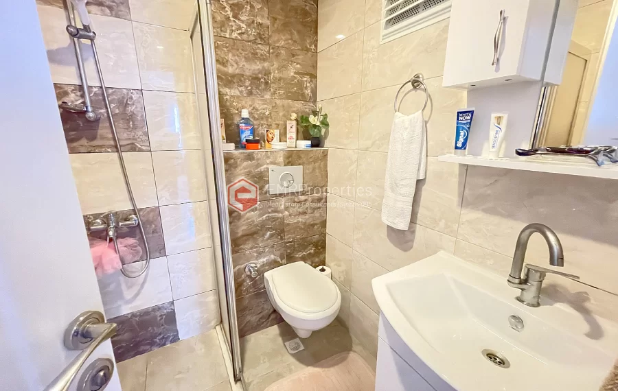  Die Wohnung im 5. Stock hat eine Fläche von 115 qm