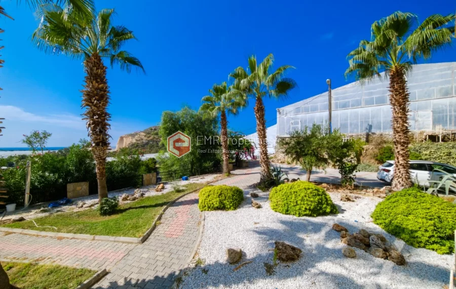 Spacious 2-Bedroom Apartment with Tranquil Atmosphere Near the Sea