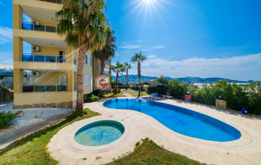 Spacious 2-Bedroom Apartment with Tranquil Atmosphere Near the Sea