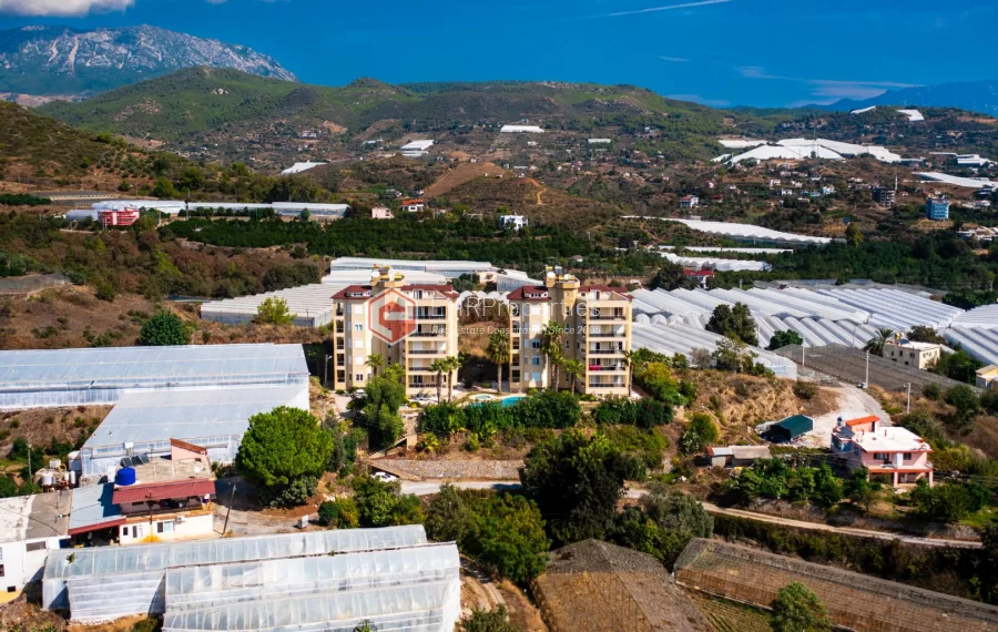 Spacious 2-Bedroom Apartment with Tranquil Atmosphere Near the Sea