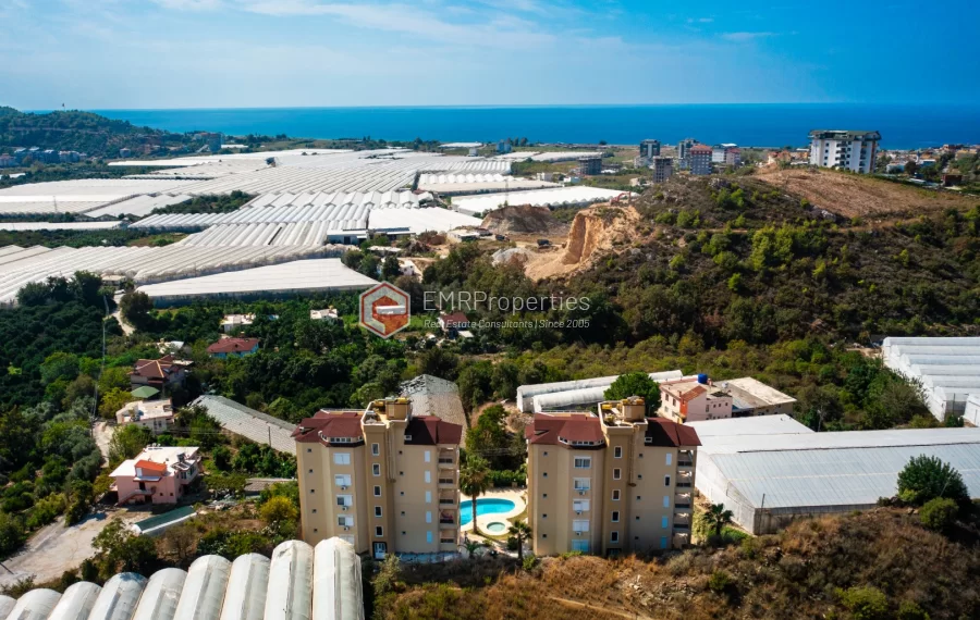 Spacious 2-Bedroom Apartment with Tranquil Atmosphere Near the Sea