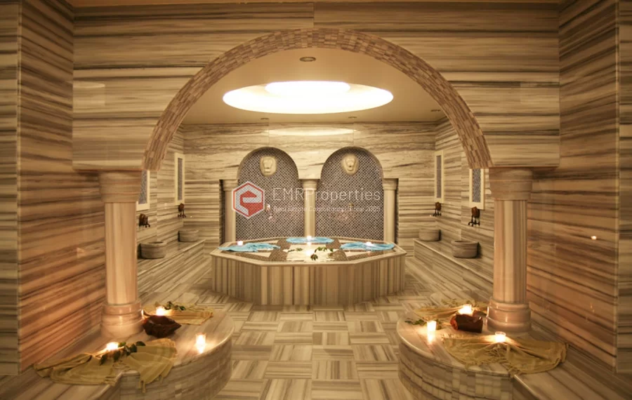 Gold City - Luxury 2 Bedrooms Apartment with Pool View in Kargıcak