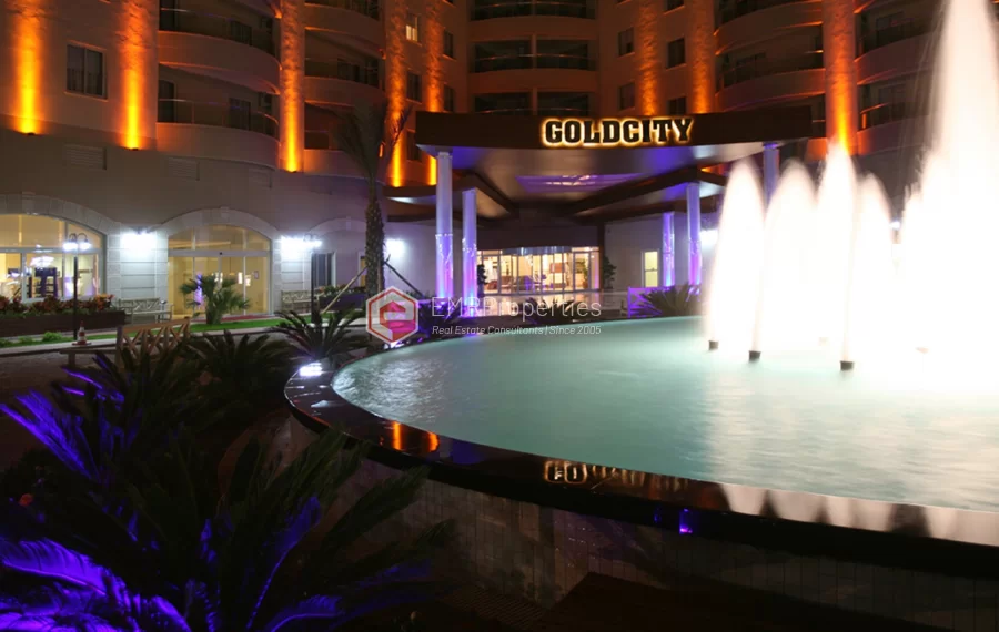 Gold City - Luxury 2 Bedrooms Apartment with Pool View in Kargıcak