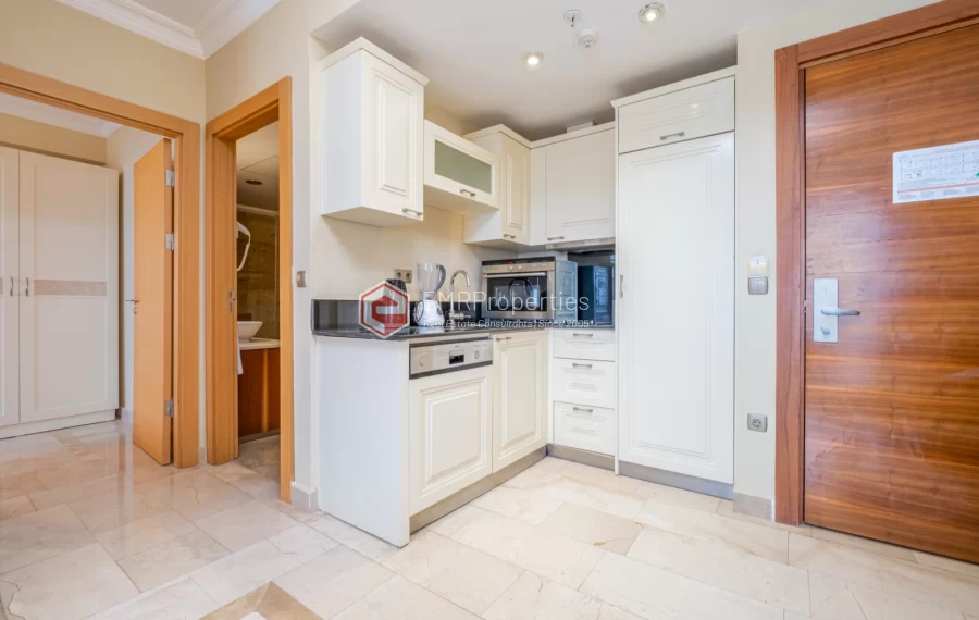 Gold City - Luxury 2 Bedrooms Apartment with Pool View in Kargıcak