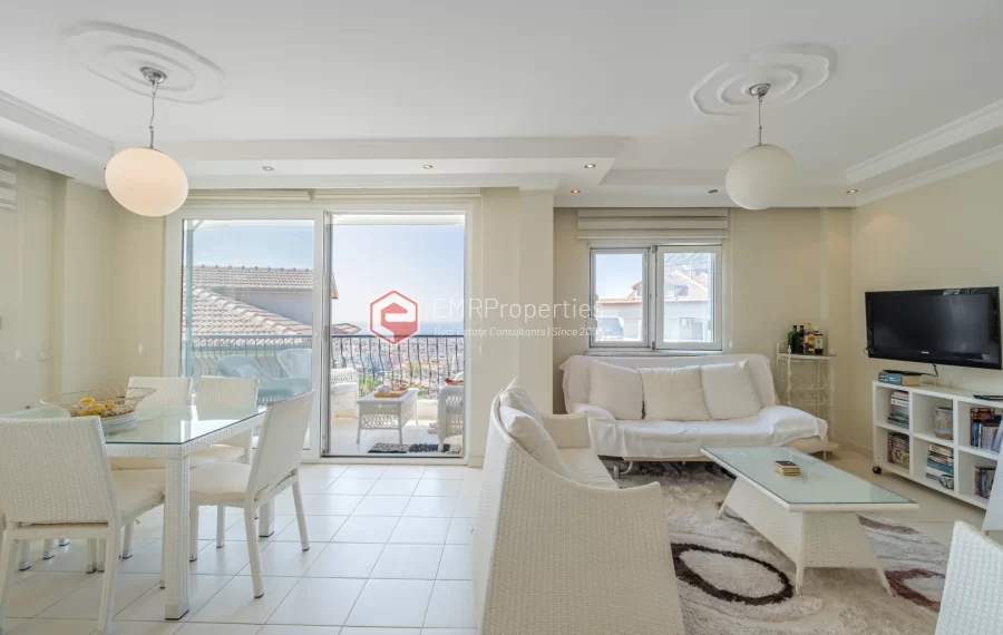 Hillside Residence - Luxurious 2 Bedroom Apartment with Sea View Mountain View and Castle View
