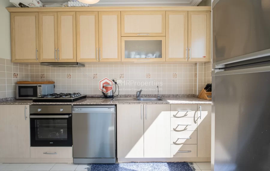 Hillside Residence - Luxurious 2 Bedroom Apartment with Sea View Mountain View and Castle View