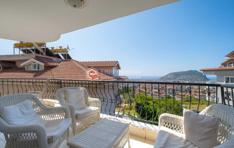 Hillside Residence - Luxurious 2 Bedroom Apartment with Sea View Mountain View and Castle View