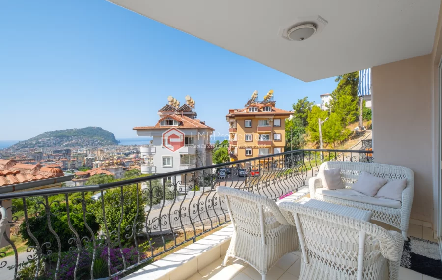 Hillside Residence - Luxurious 2 Bedroom Apartment with Sea View Mountain View and Castle View
